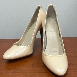 Calvin Klein Whinnie Stiletto Heels 7 1/2 Excellent condition!